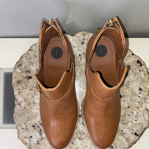 Journee Signature Women’s Shaw Leather Buckle Accent Bootie-Cognac-Size 6 - Picture 12 of 16